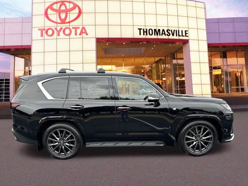 Used 2024 Lexus LX 600 F Sport image 4