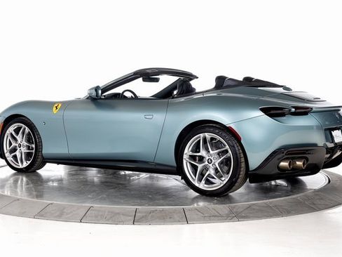 Certified 2024 Ferrari Roma Spider image 7