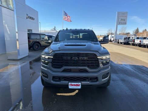 New 2026 RAM 2500 Laramie AWD/4WD image 3