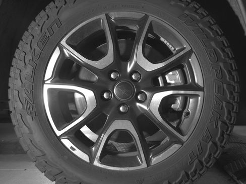 Used 2025 Jeep Compass Trailhawk image 13