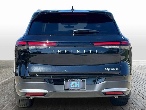 Certified 2027 INFINITI QX60 Luxe w/ Cargo Package AWD/4WD image 7