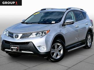 Used 2015 Toyota RAV4 XLE AWD/4WD video 1