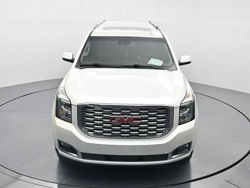 Used 2019 GMC Yukon XL Denali w/ Denali Ultimate Package AWD/4WD image 32