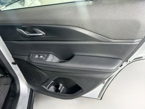 Used 2024 Jeep Grand Cherokee Altitude image 29