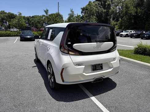 Used 2023 Kia Soul GT-Line w/ GT-Line Technology Package FWD image 13