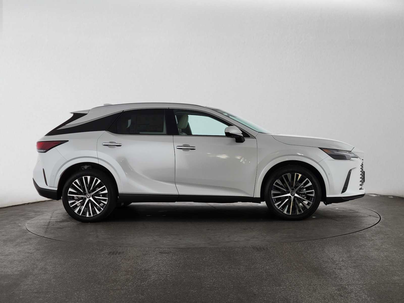 New 2026 Lexus RX 350 w/ Convenience Package AWD/4WD image 2