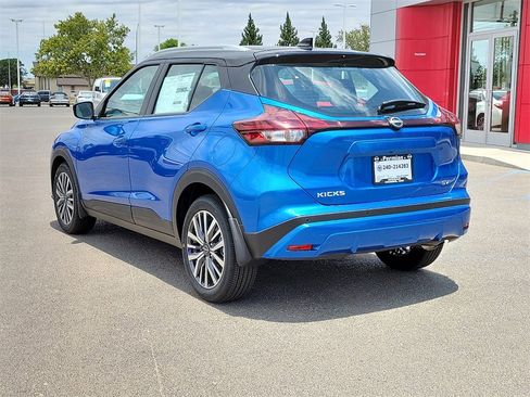 New 2024 Nissan Kicks SV image 7