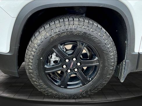 Used 2023 GMC Acadia AT4 w/ Technology Package AWD/4WD image 37