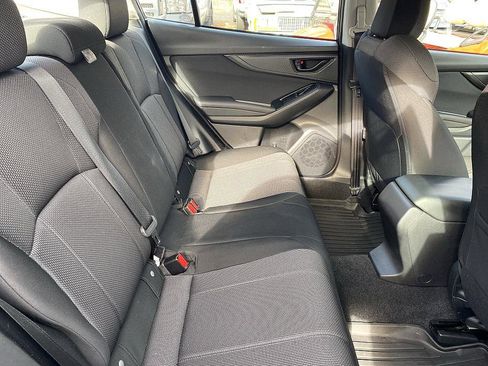 Used 2022 Subaru Impreza 2.0i Premium image 13