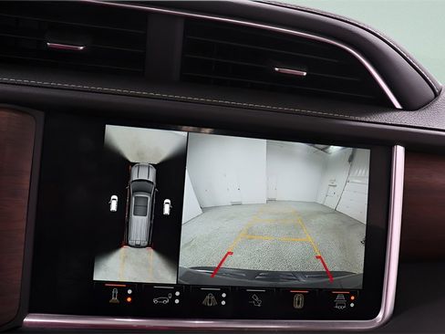 Used 2023 GMC Yukon XL Denali Ultimate image 15