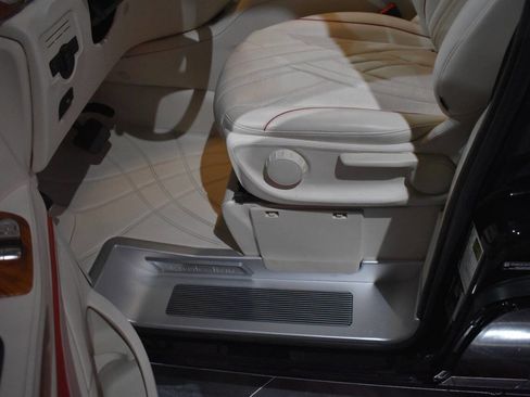 Used 2021 Mercedes-Benz Metris Passenger image 48