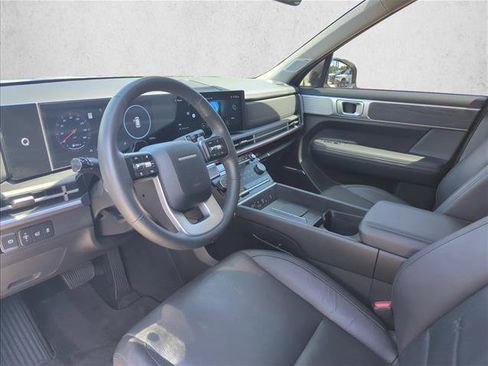 Used 2025 Hyundai Santa Fe Limited FWD image 8