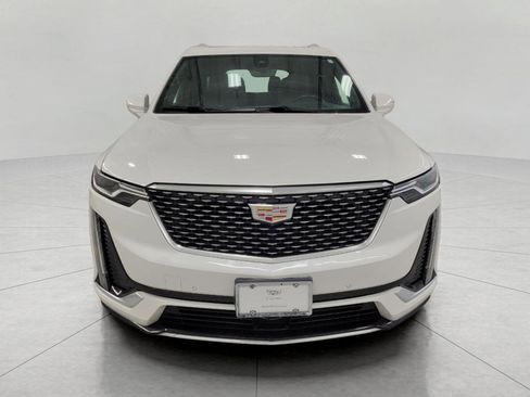 Used 2022 Cadillac XT6 Premium Luxury w/ Technology Package AWD/4WD image 13