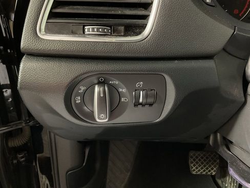Used 2016 Audi Q3 2.0T Premium Plus AWD/4WD image 29