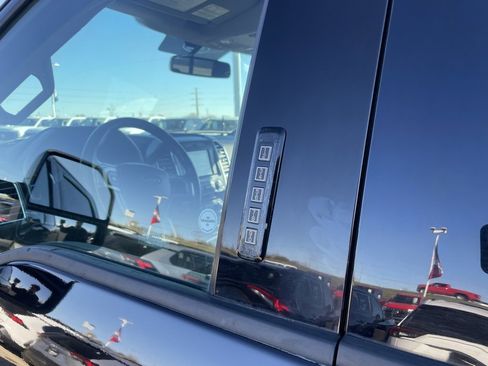 Used 2017 Ford F250 Lariat w/ Snow Plow Prep Package image 61