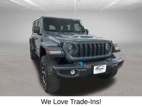 Used 2025 Jeep Wrangler Unlimited Rubicon 4xe w/ Convenience Group AWD/4WD image 3