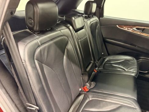 Used 2017 Lincoln MKX Select w/ Select Plus Package image 49