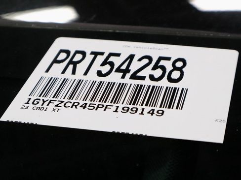 Used 2023 Cadillac XT4 Premium Luxury image 34