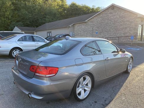 Used 2009 BMW 335i Coupe image 4