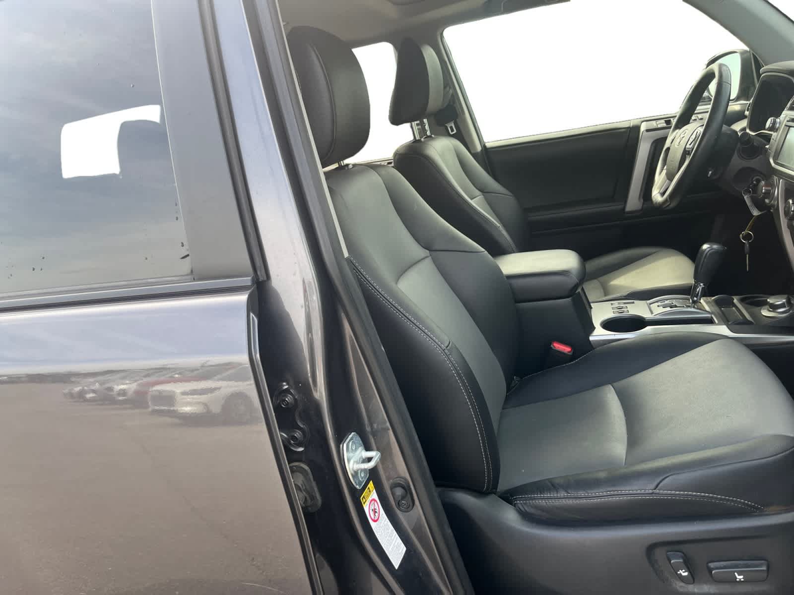Used 2016 Toyota 4Runner SR5 Premium AWD/4WD image 15