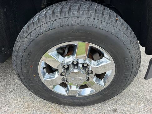 Used 2019 GMC Sierra 2500 SLT w/ Duramax Plus Package AWD/4WD image 40