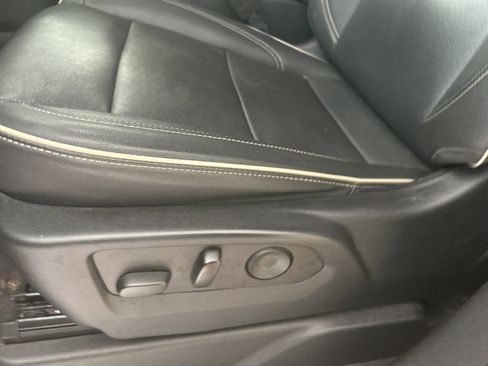 Used 2022 Chevrolet Tahoe Premier w/ Premium Package image 5