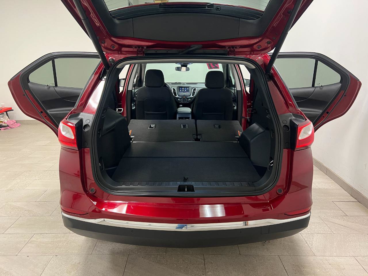 Used 2021 Chevrolet Equinox LT FWD image 21