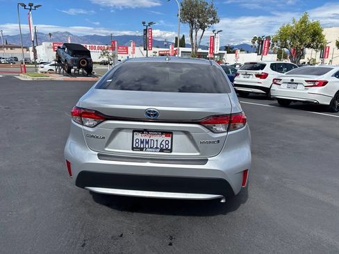 Used 2020 Toyota Corolla LE w/ Carpet Mat Package (TMS) FWD image 5
