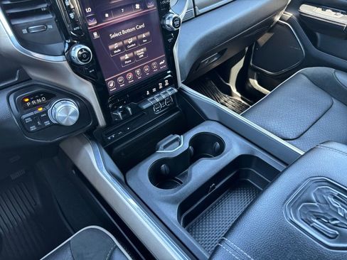 Used 2019 RAM 1500 Laramie AWD/4WD image 19