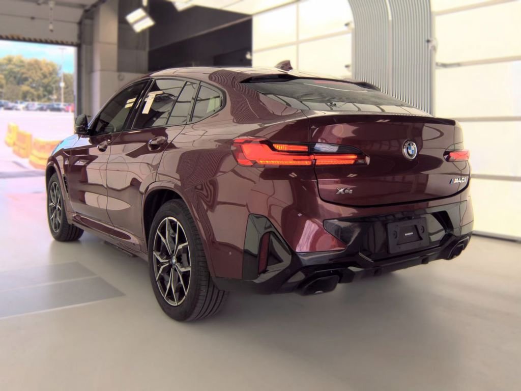 Used 2023 BMW X4 M40i AWD/4WD image 4