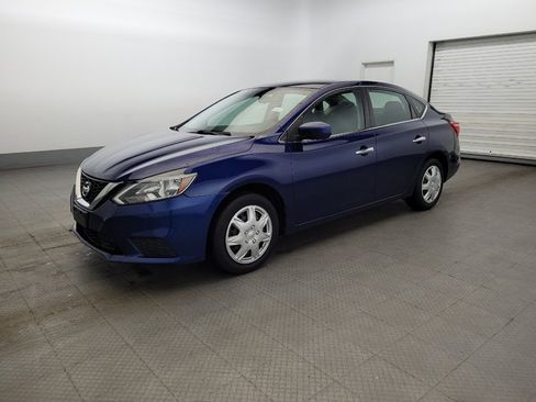 Used 2019 Nissan Sentra S FWD image 2