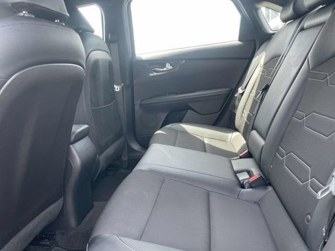 Certified 2022 Kia Forte GT-Line FWD image 18