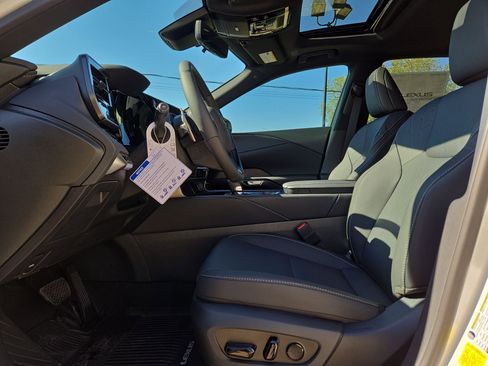 New 2026 Lexus RX 350 AWD/4WD image 16