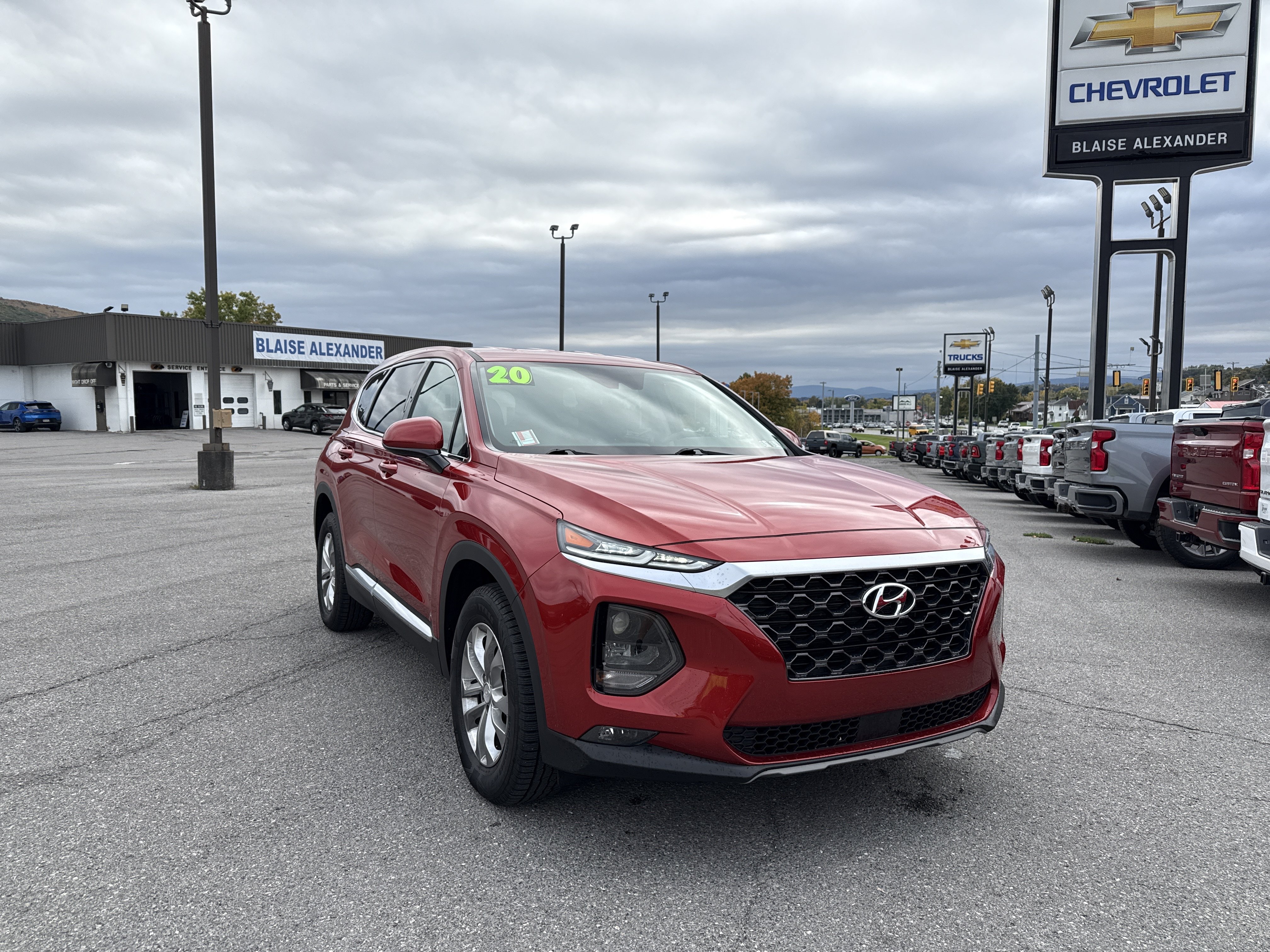 Used 2020 Hyundai Santa Fe SEL w/ Cargo Package AWD/4WD image 1