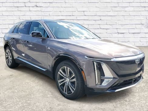 New 2026 Cadillac Lyriq Luxury RWD image 4