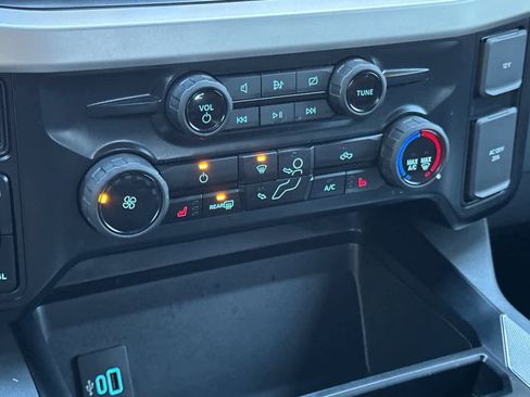 Used 2023 Ford F250 XLT w/ Black Appearance Package image 22