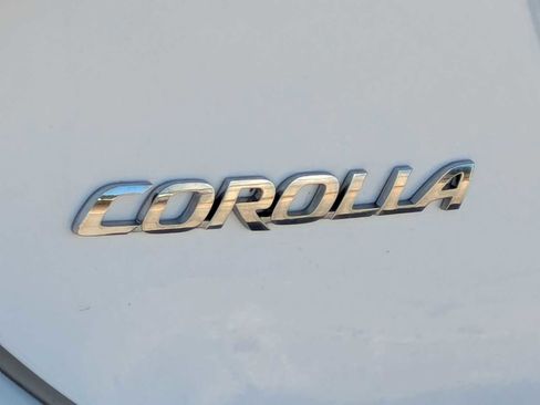 Used 2015 Toyota Corolla S image 12