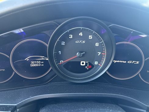 Used 2021 Porsche Cayenne GTS image 12
