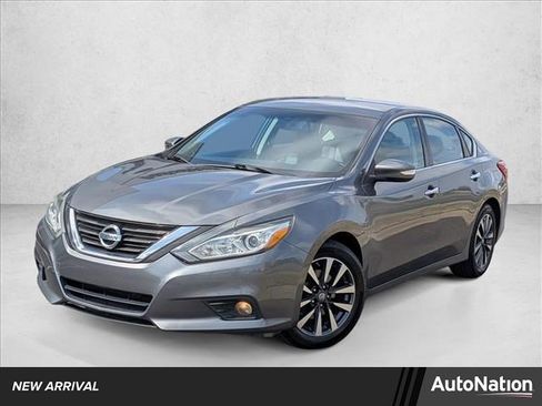 Used 2017 Nissan Altima 2.5 SL image 1