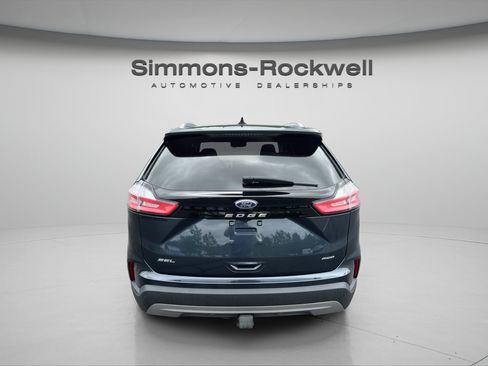 Used 2024 Ford Edge SEL w/ Convenience Package AWD/4WD image 4