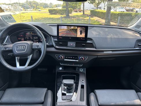 Used 2024 Audi Q5 2.0T Premium Plus w/ Premium Plus Package AWD/4WD image 17