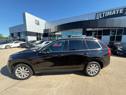 Used 2016 Volvo XC90 T6 Momentum w/ Protection Package Plus AWD/4WD image 3