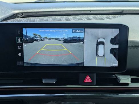 Used 2025 Kia Carnival SX Prestige FWD image 22