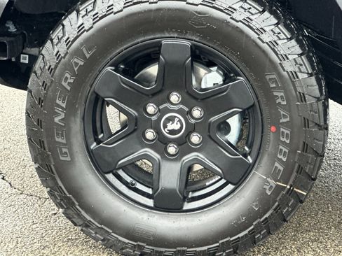 New 2025 Ford Bronco Big Bend w/ Black Diamond Package AWD/4WD image 32