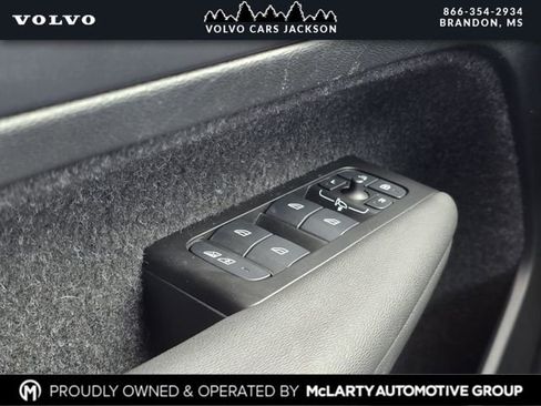 Used 2021 Volvo XC40 T5 R-Design AWD/4WD image 16