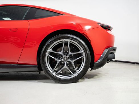 Used 2024 Ferrari Roma image 18