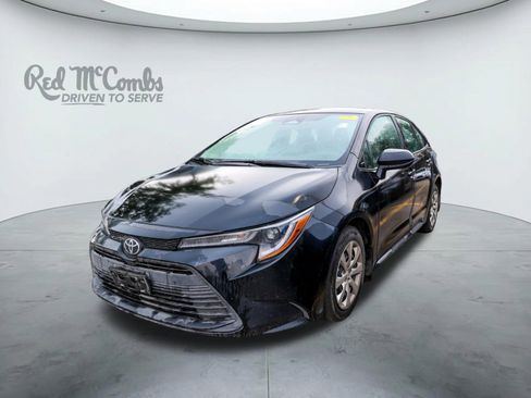 Certified 2025 Toyota Corolla LE image 1