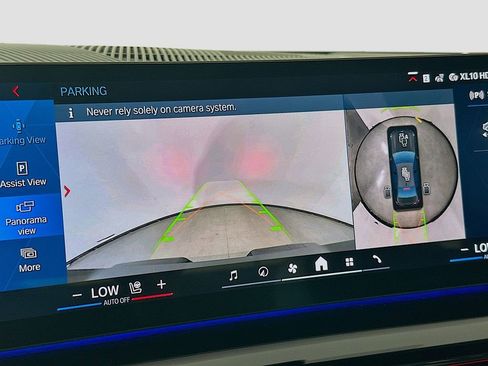 Used 2025 BMW M5 w/ Carbon Package image 16