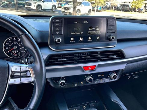 Used 2021 Kia Telluride LX image 7