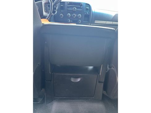 Used 2014 Chevrolet Silverado 2500 LT AWD/4WD image 15